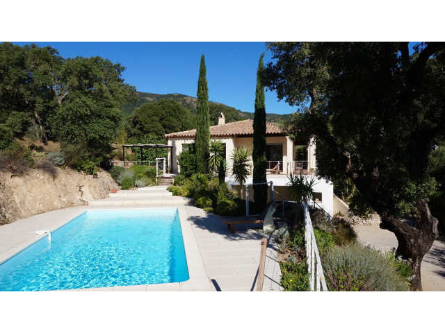  Location Saison Villa Roubauds 