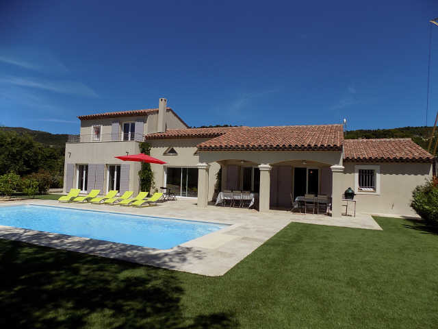  Villa neuve 4 ch au calme 